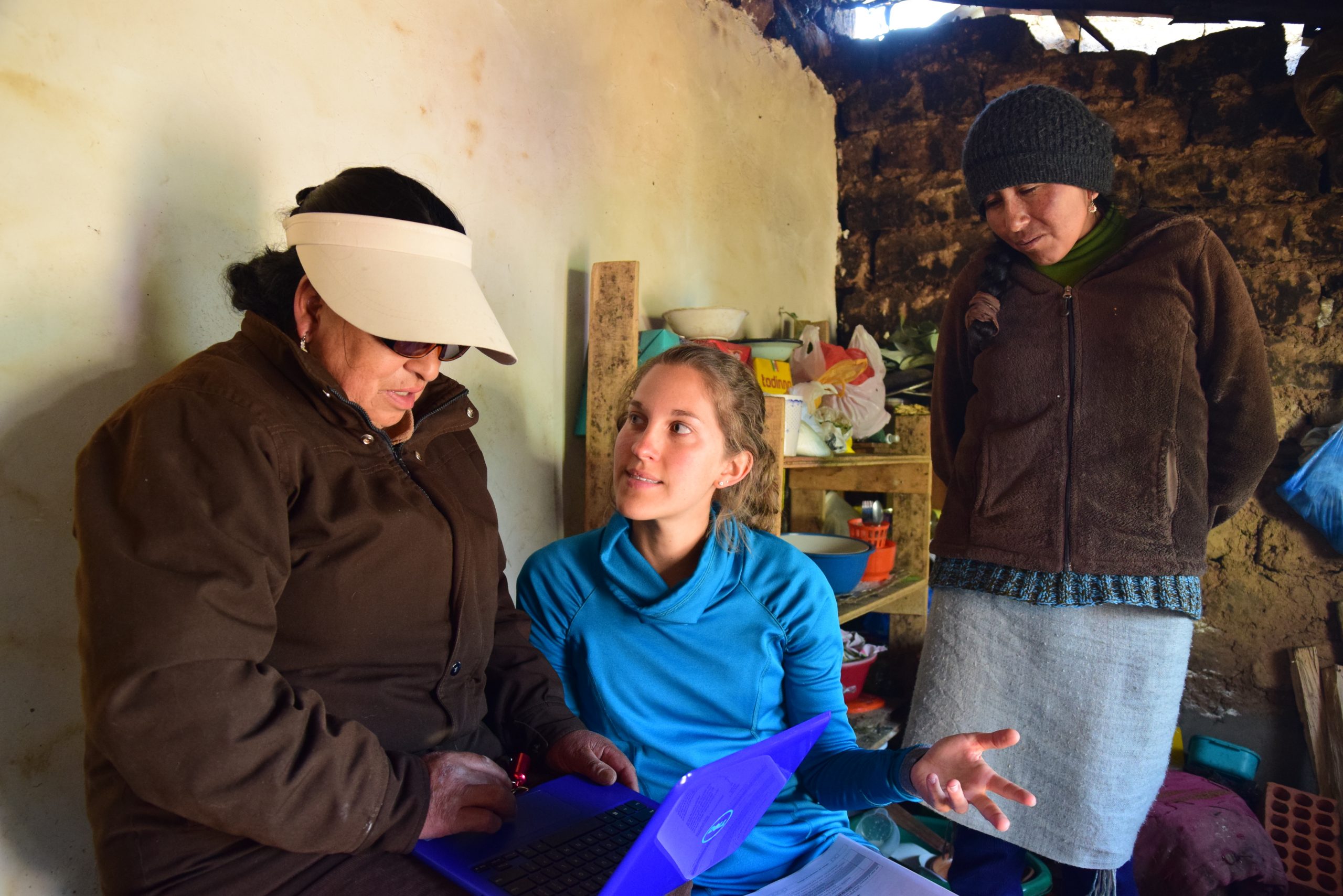 UJMT Trainee Kendra Williams working on research in Peru